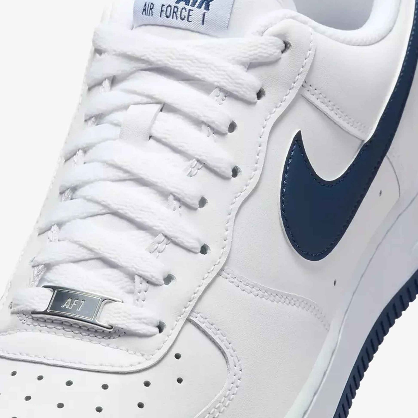 Sneakers NK AF1 – Wit & Marineblauw
