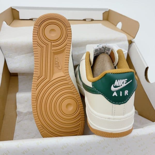 Hand-Crafted AF1 Crèmewit en Beige